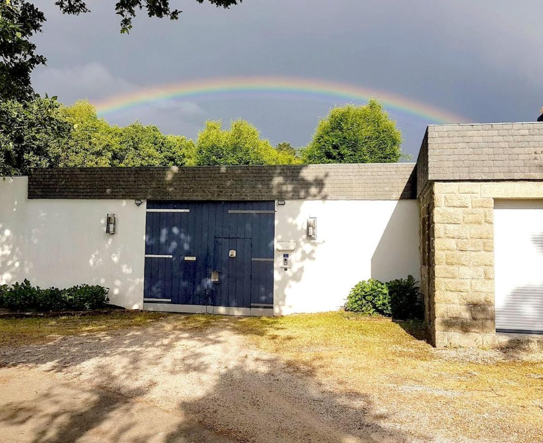 Domaine De La Chesnaie Acomodação com café da manhã Josselin Exterior foto